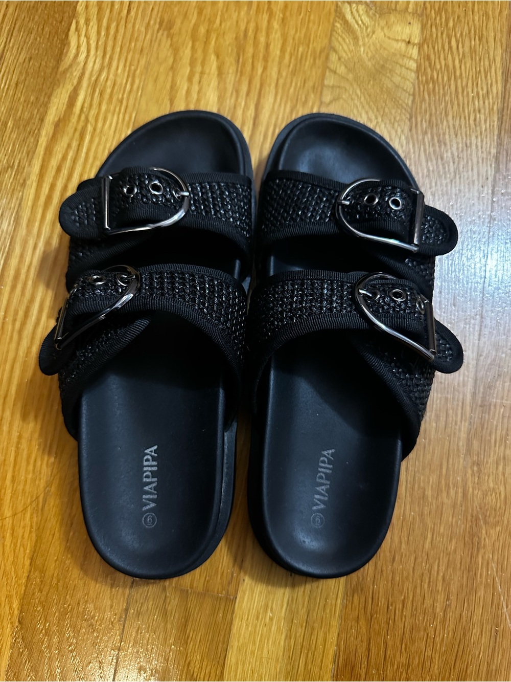 Size 6 Buckle Weave Slides